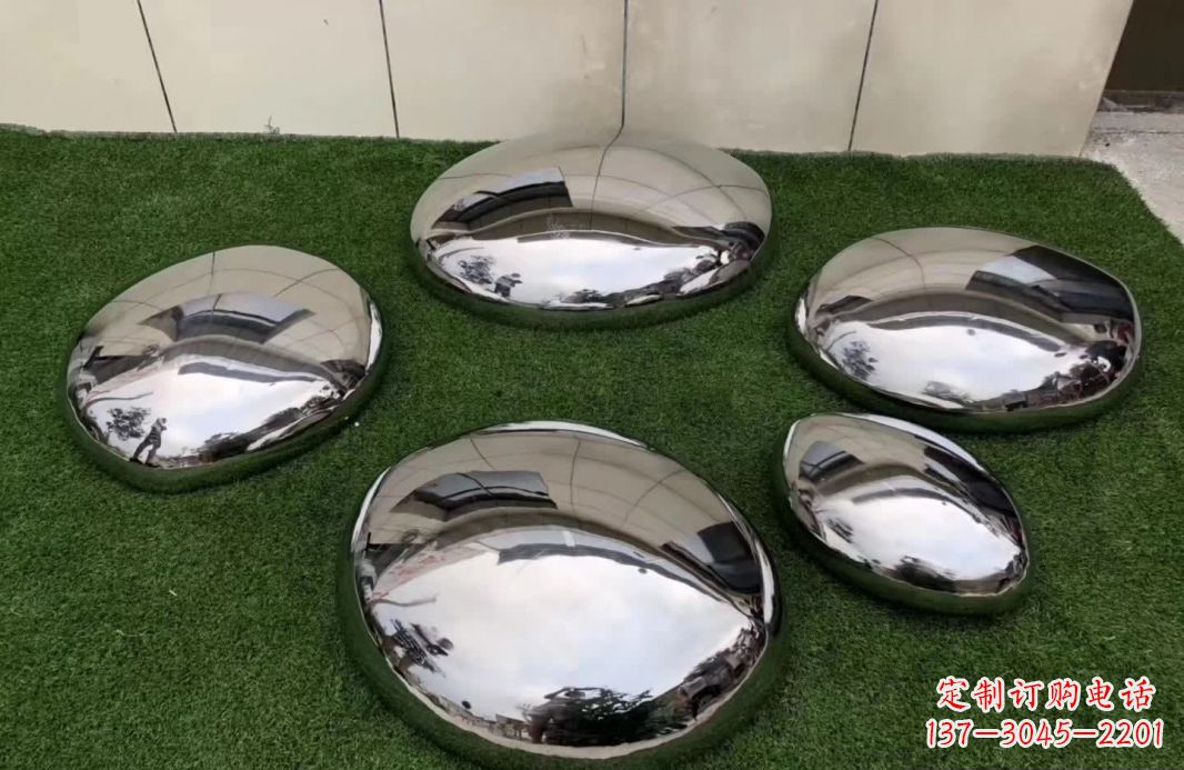 贵阳精致灵动的不锈钢鹅卵石雕塑