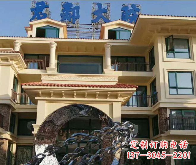贵阳不锈钢鲤鱼跃龙门雕塑——传承中国传统文化