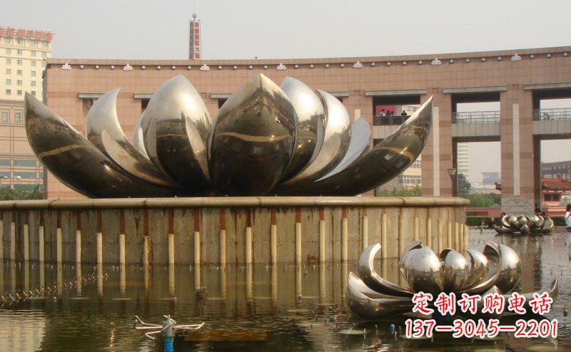 贵阳不锈钢莲花雕塑一种精美的艺术品
