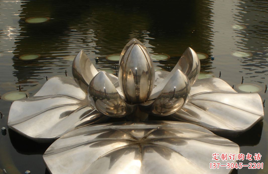 贵阳不锈钢莲花雕塑绚丽多彩的艺术之美