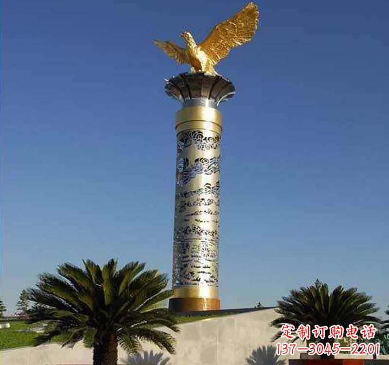 贵阳不锈钢龙柱雕塑把神秘的传统融入现代