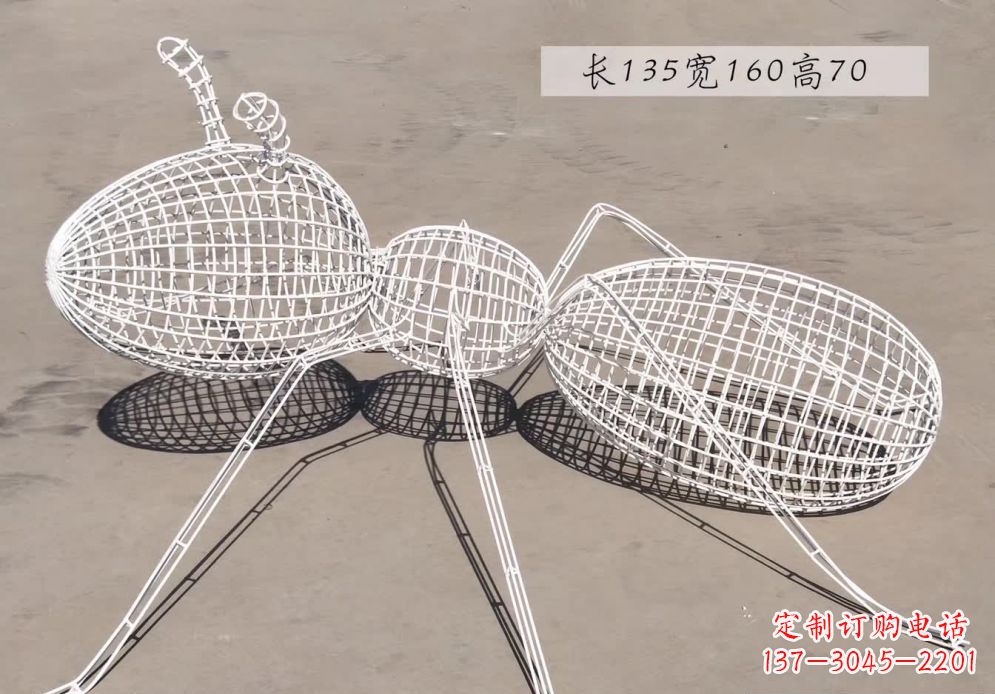 贵阳不锈钢镂空蚂蚁雕塑艺术精美的象征