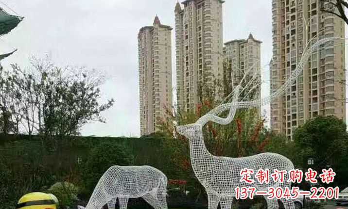 贵阳不锈钢镂空鹿雕塑精美纯粹的艺术之作