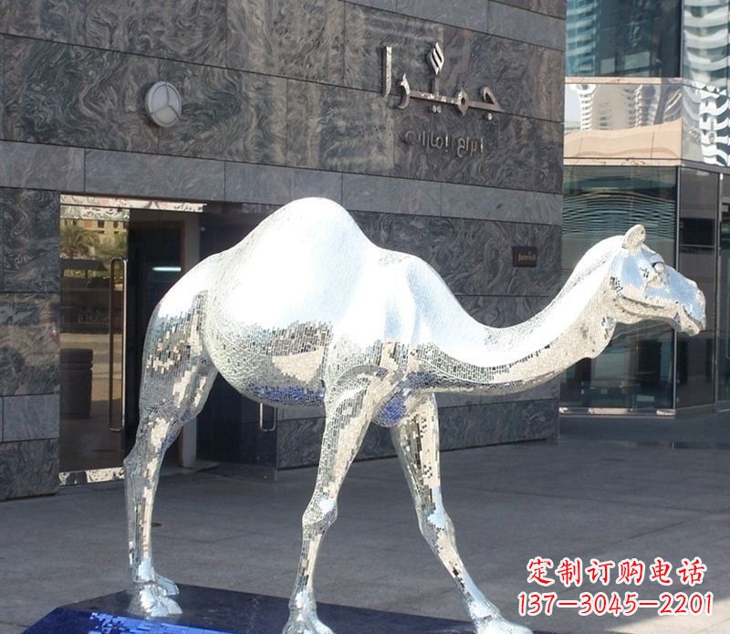 贵阳不锈钢骆驼雕塑精美外形折射古朴美感