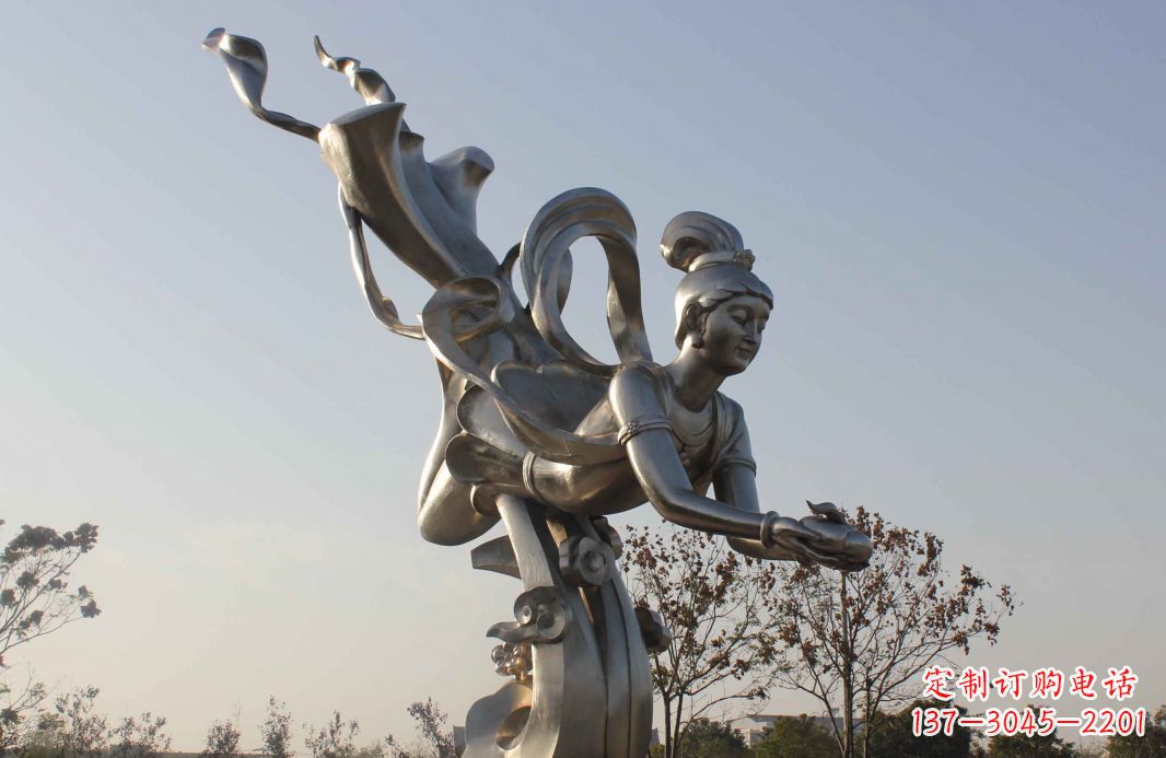 贵阳蟠桃祈福精美不锈钢雕塑