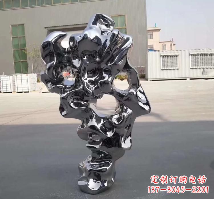贵阳太湖石雕塑精美的艺术瑰宝