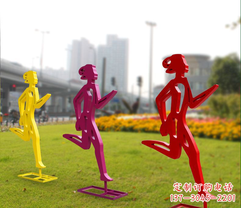 贵阳勇敢奔跑的女性雕塑