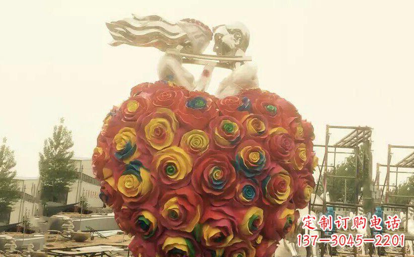 贵阳浪漫之美——不锈钢情侣结婚雕塑