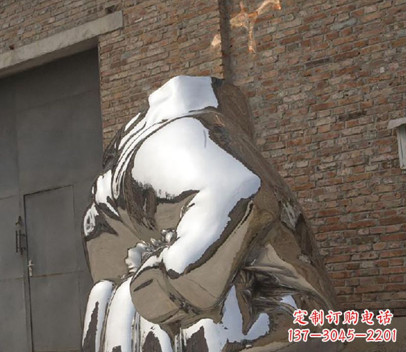 贵阳不锈钢拳头雕塑