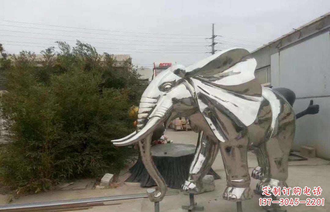 贵阳大象雕塑为售楼部装饰点缀