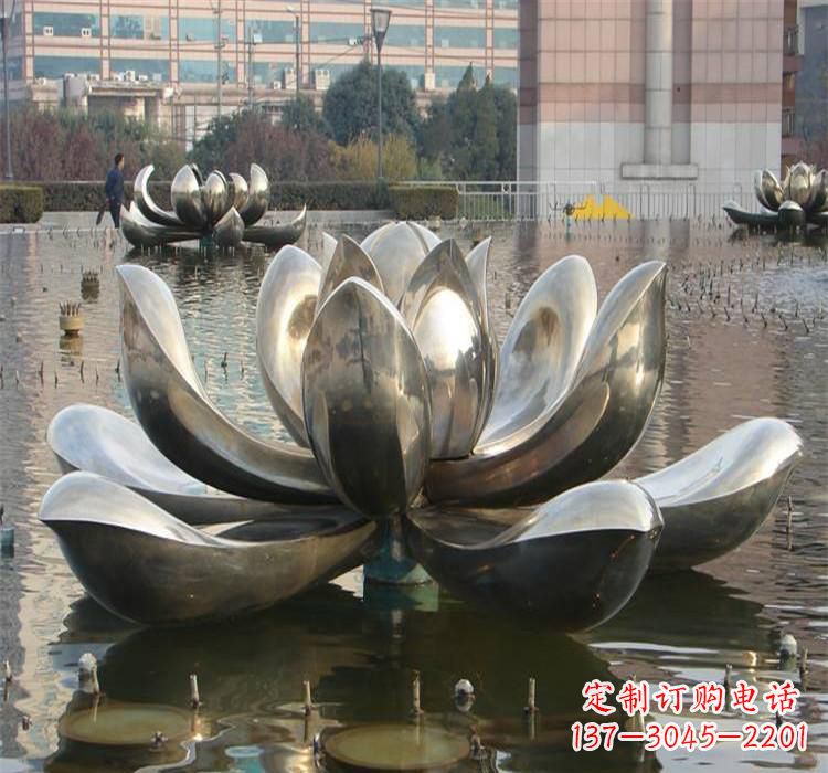 贵阳不锈钢水景荷花雕塑质朴之美