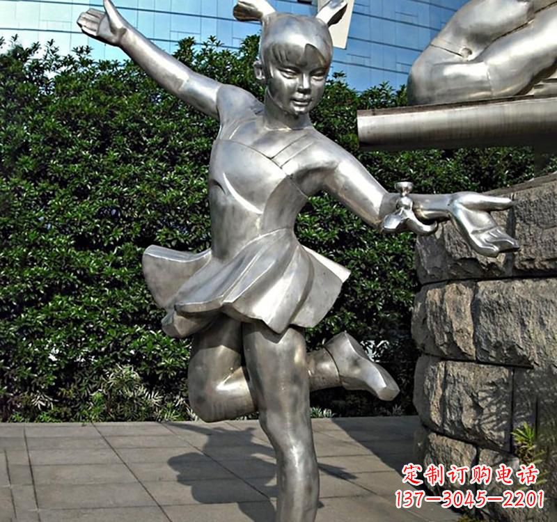 贵阳儿童雕塑不锈钢跳舞人物