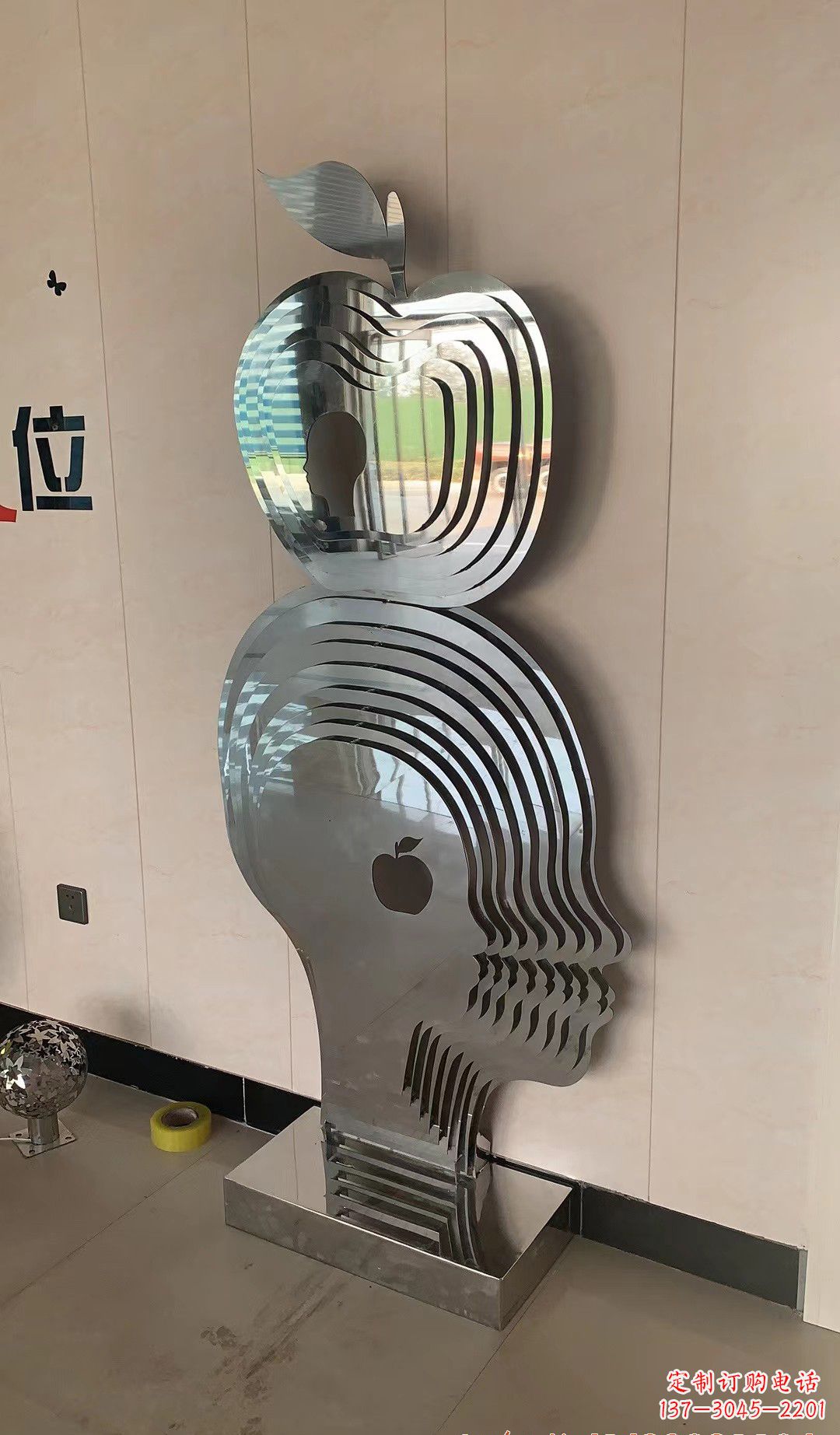 贵阳精美不锈钢苹果雕塑