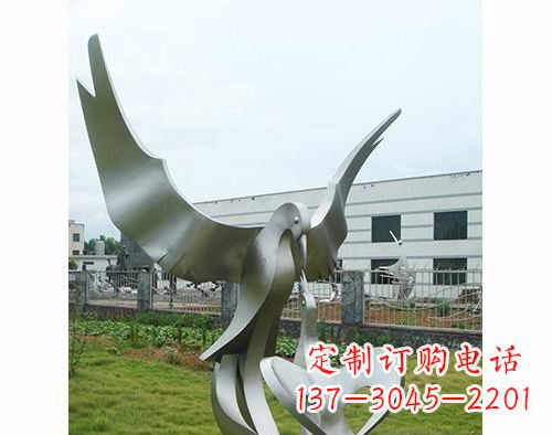 贵阳面世的不锈钢动物雕塑