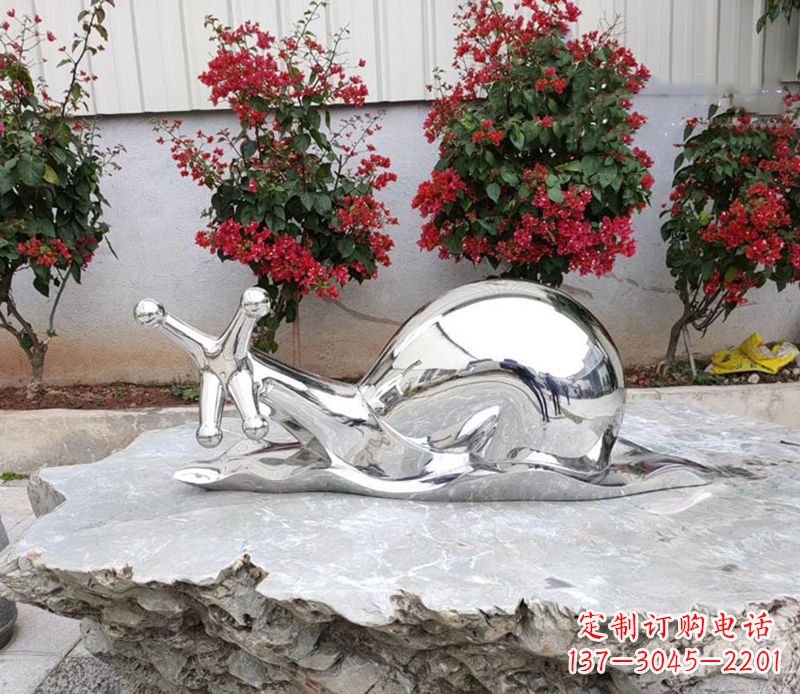 贵阳不锈钢蜗牛雕塑精致细腻的艺术之美