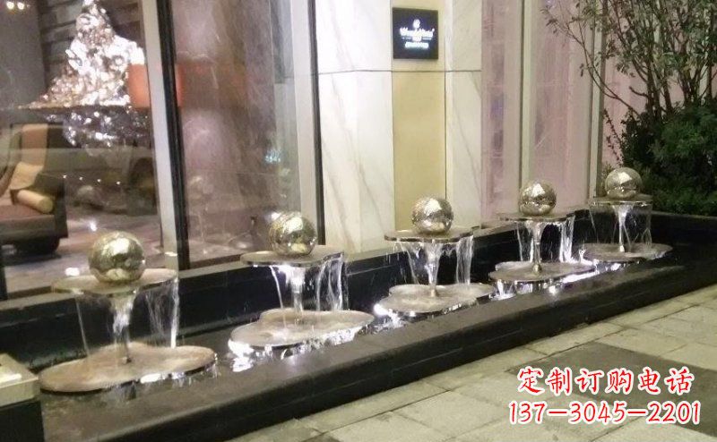 贵阳不锈钢小喷泉雕塑美丽之灵