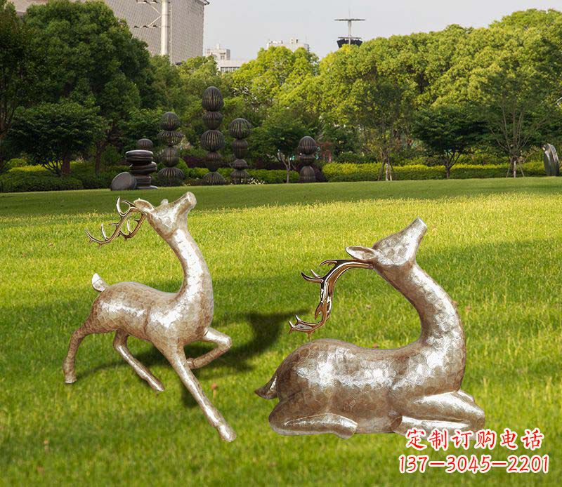 贵阳不锈钢麋鹿雕塑彰显艺术精美