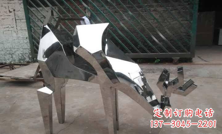 贵阳不锈钢小羊雕塑艺术的精髓