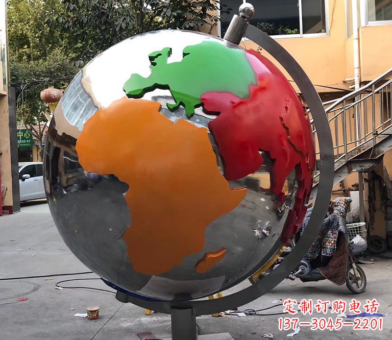贵阳该雕塑的。