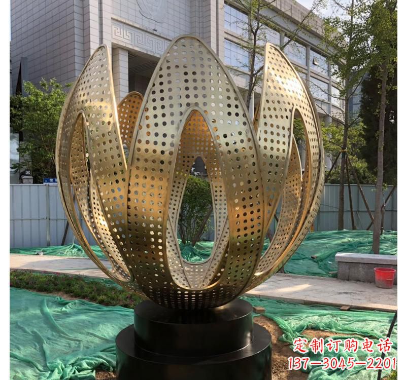 贵阳不锈钢拱门雕塑以艺术之美装点园林