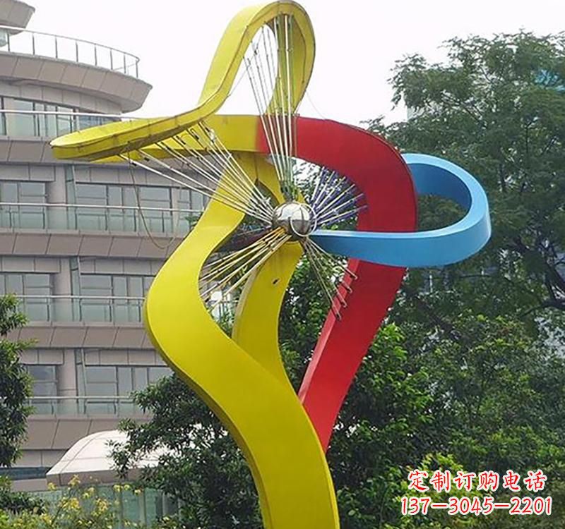 贵阳不锈钢风车雕塑——烤漆之美