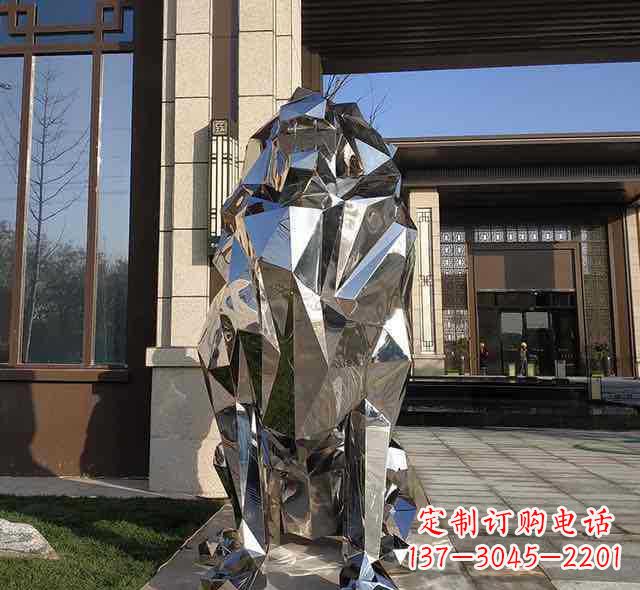 贵阳不锈钢狮子雕塑给园林带来神秘与力量