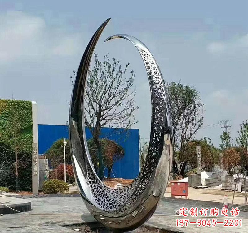 贵阳不锈钢圆环雕塑将艺术与实用结合