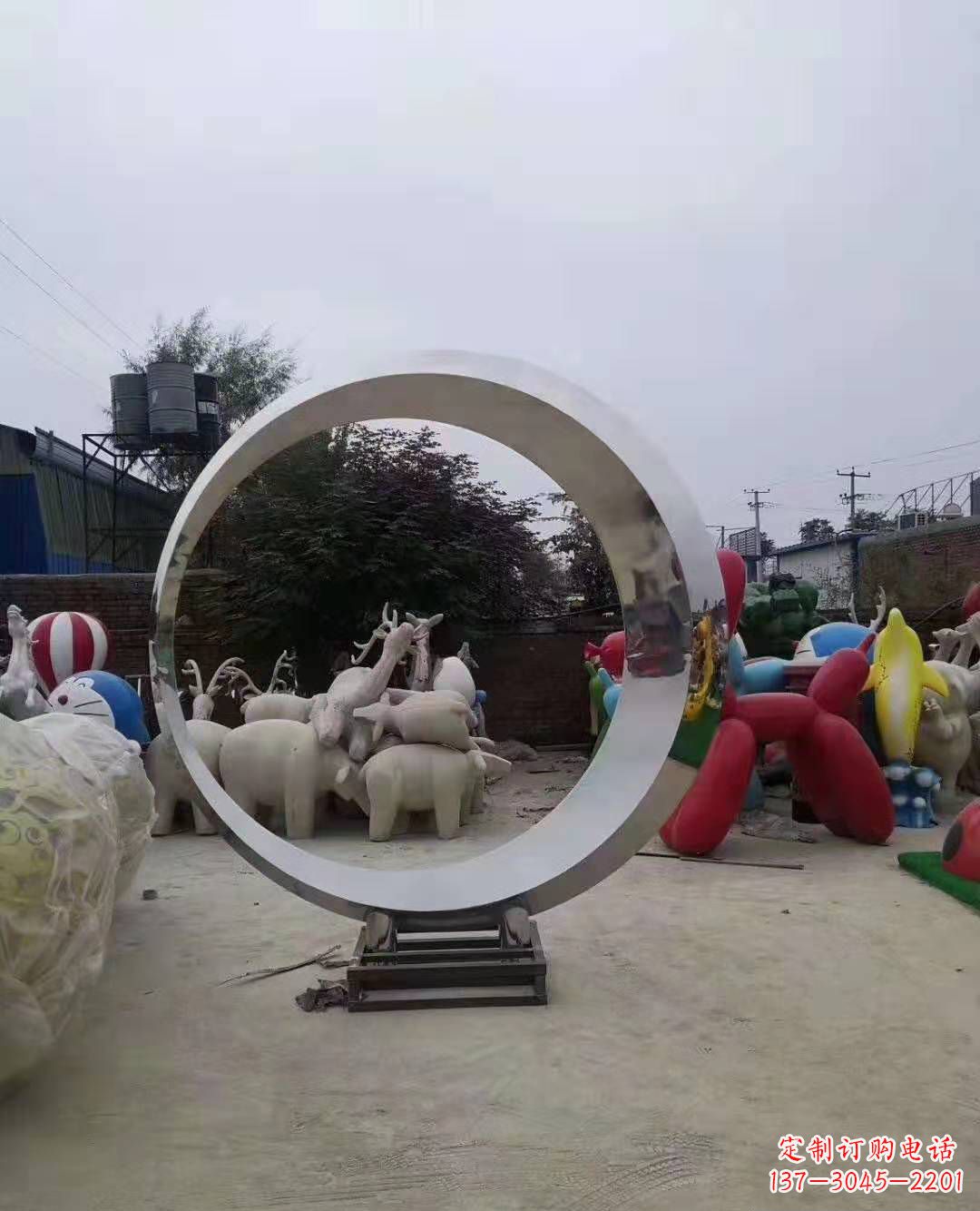 贵阳不锈钢圆环雕塑,点缀环境美景