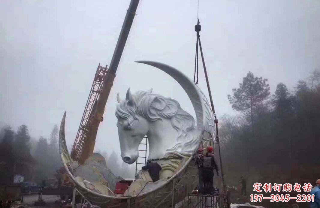 贵阳不锈钢月亮雕塑