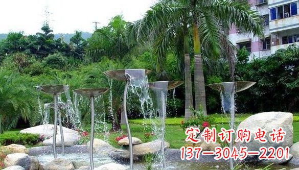 贵阳不锈钢喷泉雕塑——艺术之美