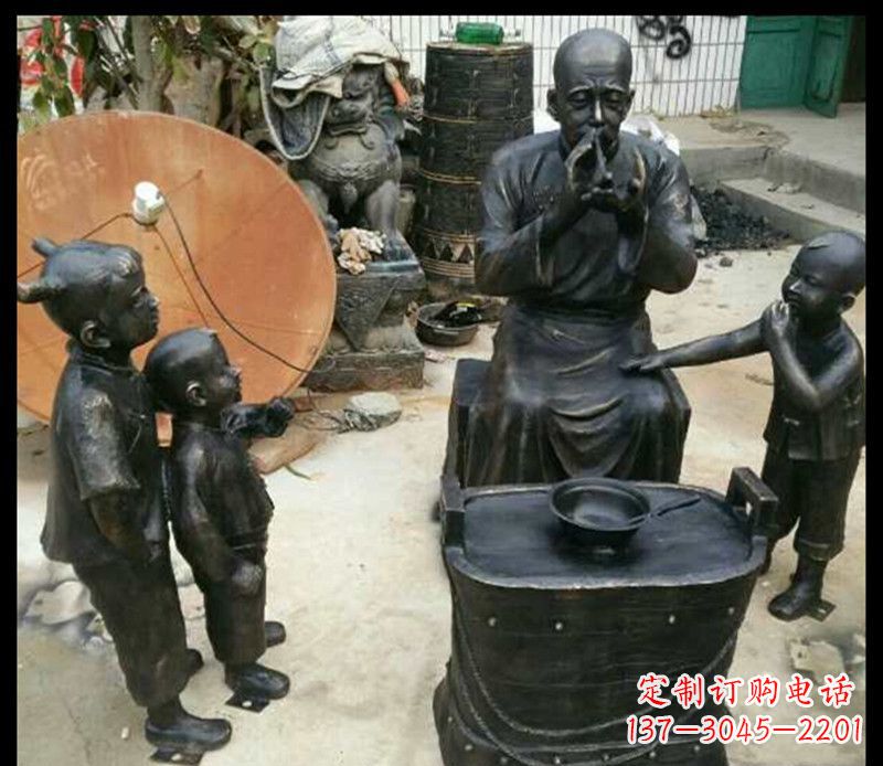 贵阳糖果街上的铜雕精灵