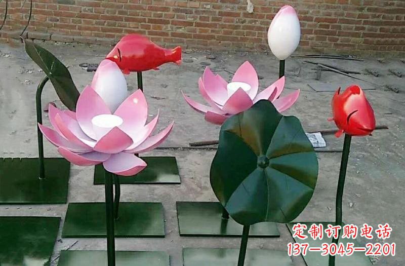 贵阳彩色不锈钢鲤鱼雕塑传承古典文化的艺术之作