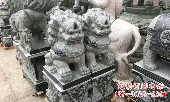 贵阳瑞士狮子门口雕塑