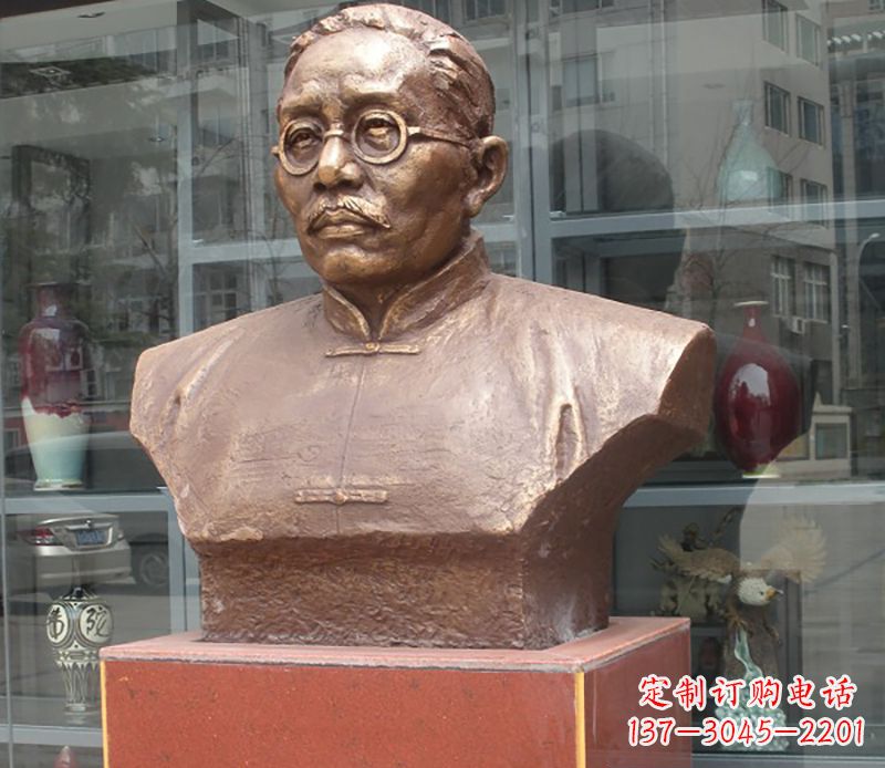贵阳蔡元培雕塑传承睿智的象征