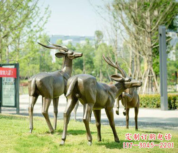 贵阳藏羚羊公园羚羊铜雕