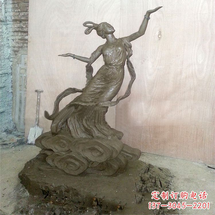 贵阳“传说中的嫦娥——嫦娥雕塑”