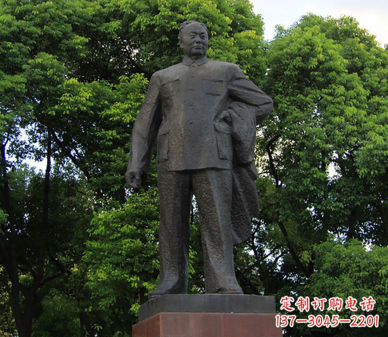 贵阳陈毅元帅铜雕荣耀中国历史的传承