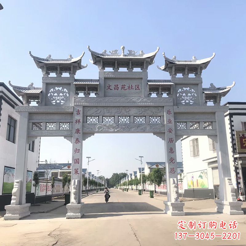 贵阳社区四柱雕塑——缅怀老北京的文化精髓