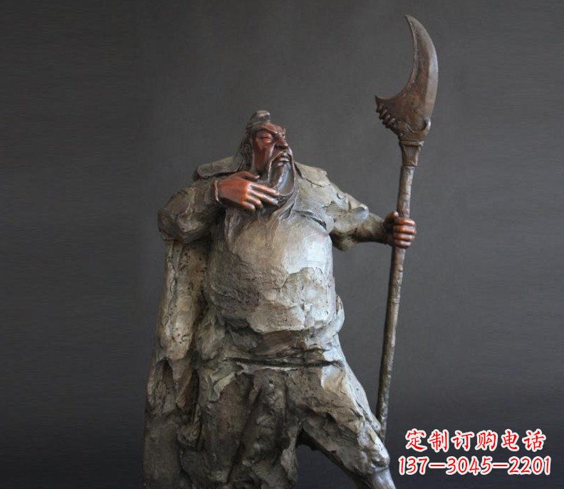 贵阳持刀关公招财玻璃钢仿铜雕塑——全新的艺术风格