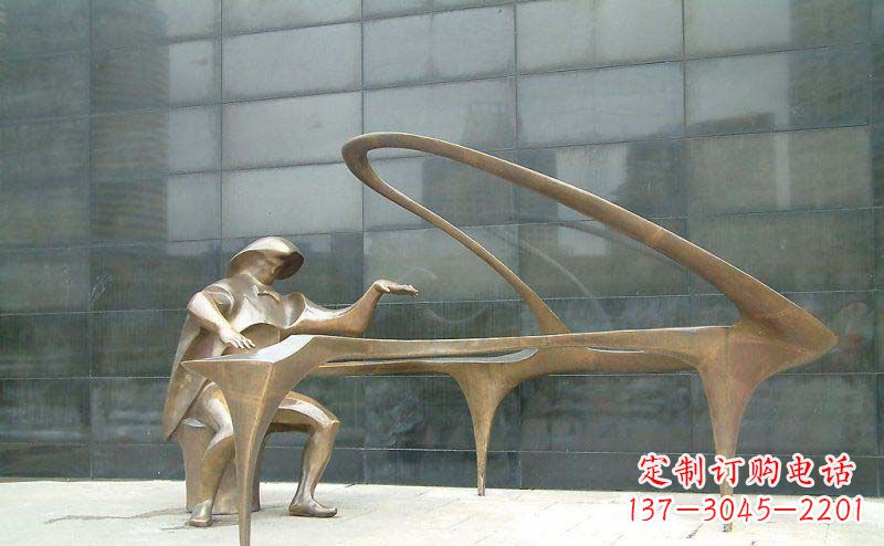 贵阳抽象钢琴雕塑街边景观的精美绝伦