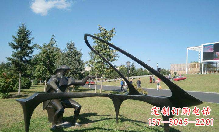 贵阳抽象人物弹钢琴铜雕