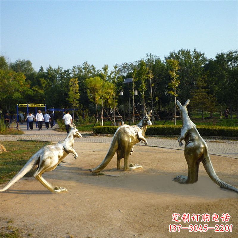 贵阳纯铜袋鼠公园雕塑摆件-小区公园和谐动物景观