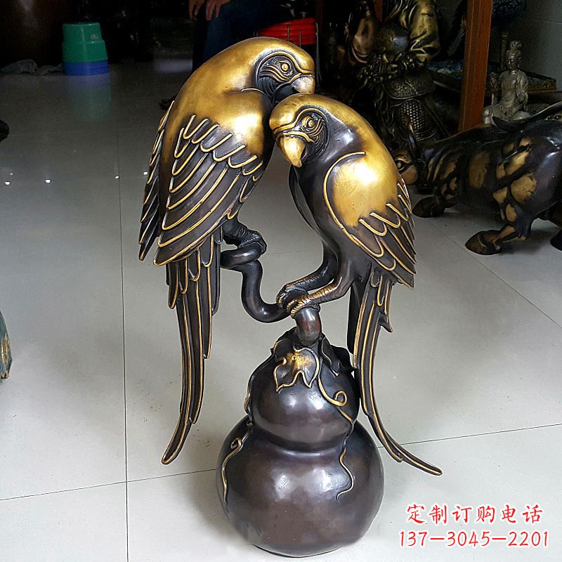 贵阳铸造纯铜鹦鹉雕塑