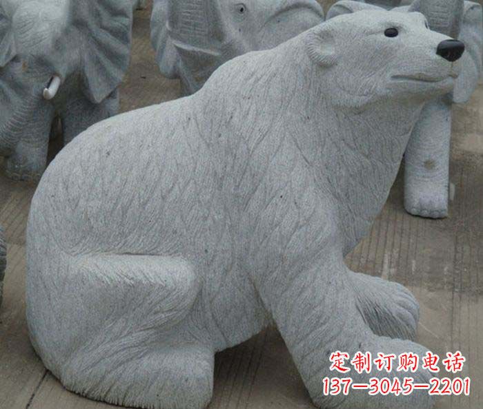 贵阳精美大理石雕刻的北极熊