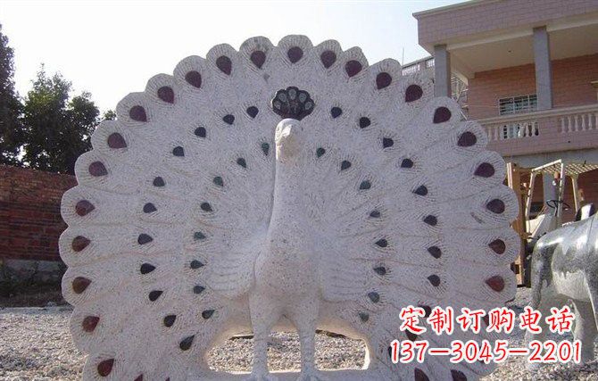 贵阳精美绝伦的孔雀石雕塑