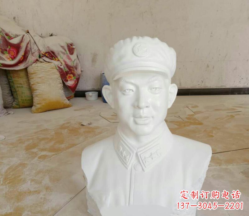 贵阳中领雕塑精美雷锋雕塑