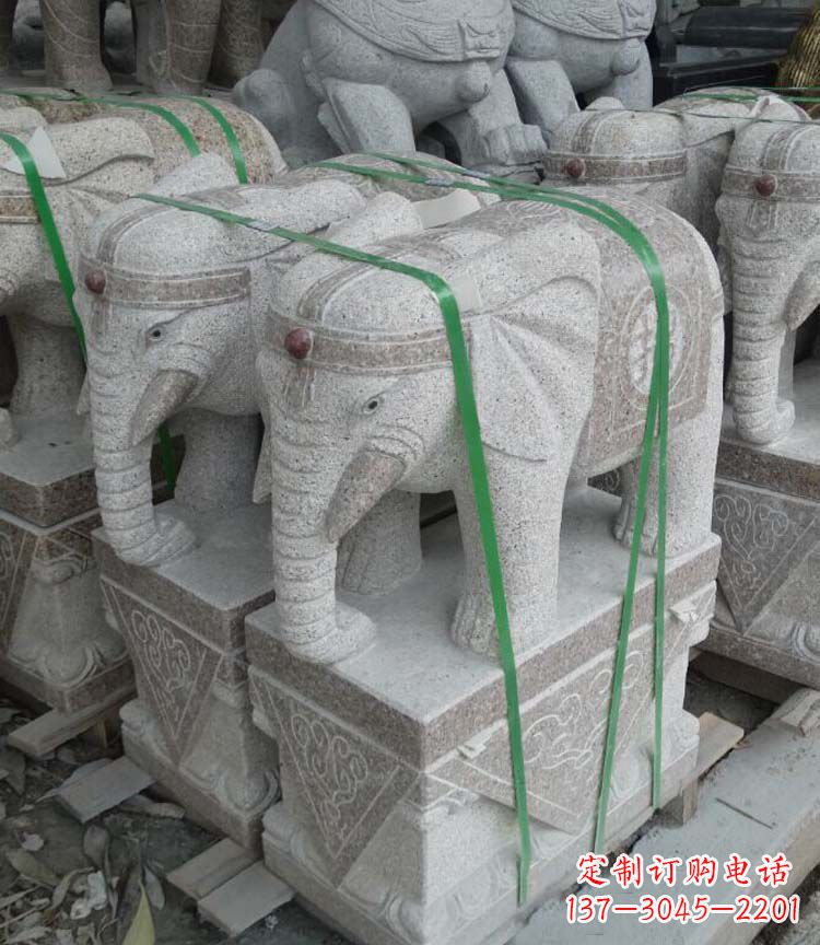 贵阳坚实可靠的大象雕塑