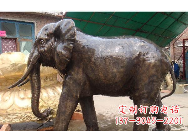 贵阳大象公园动物铜雕