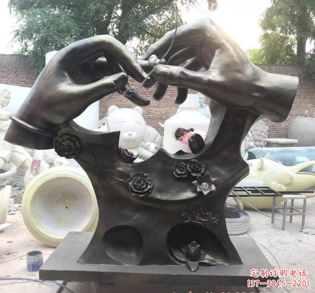 贵阳精美铜戒指雕塑