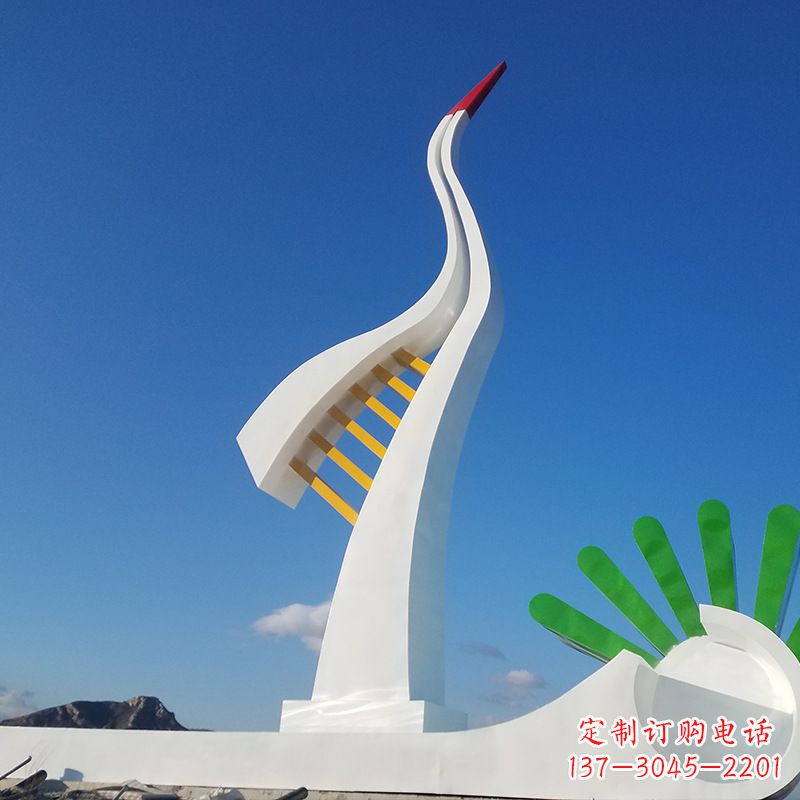 贵阳珍贵雅致的丹顶鹤雕塑